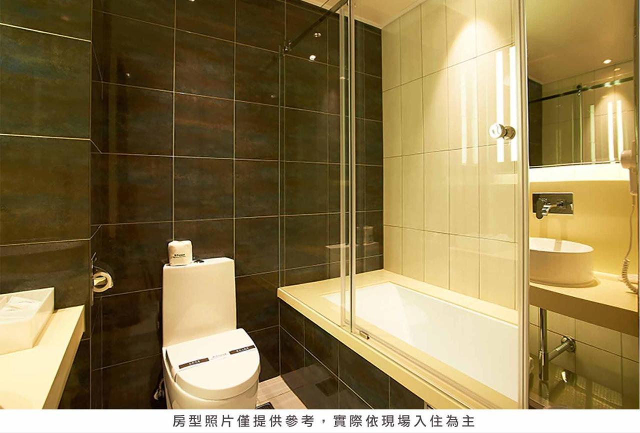 Royal Group Hotel Bo Ai Branch Kaohsiung Dış mekan fotoğraf